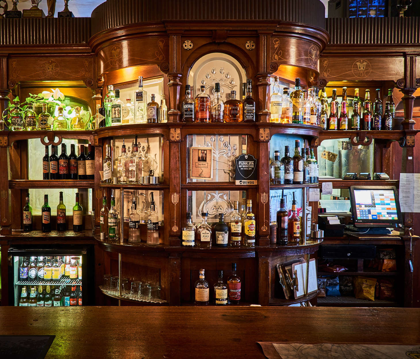 The Sailsbury Hotel