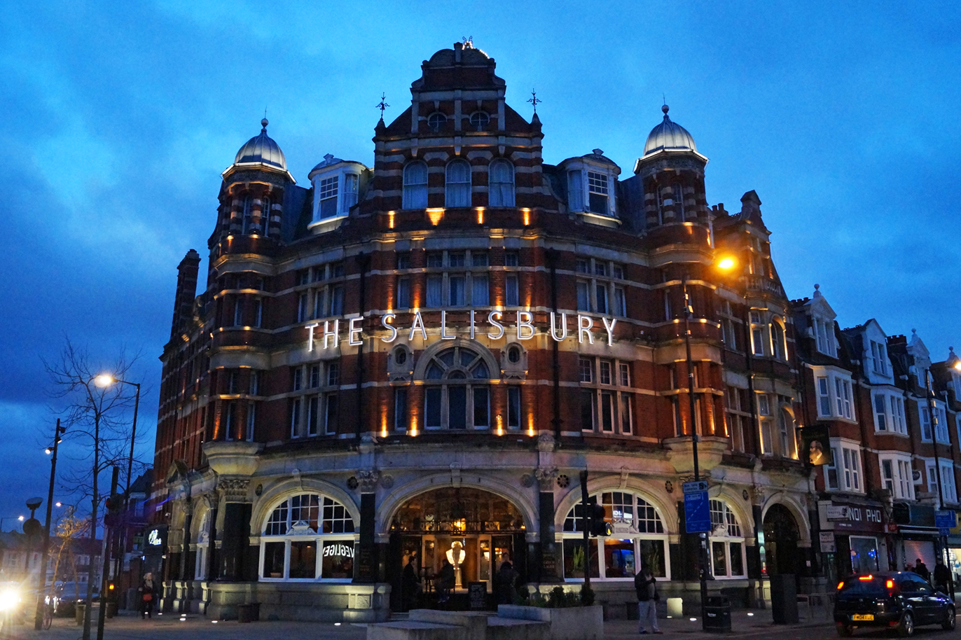 The Sailsbury Hotel