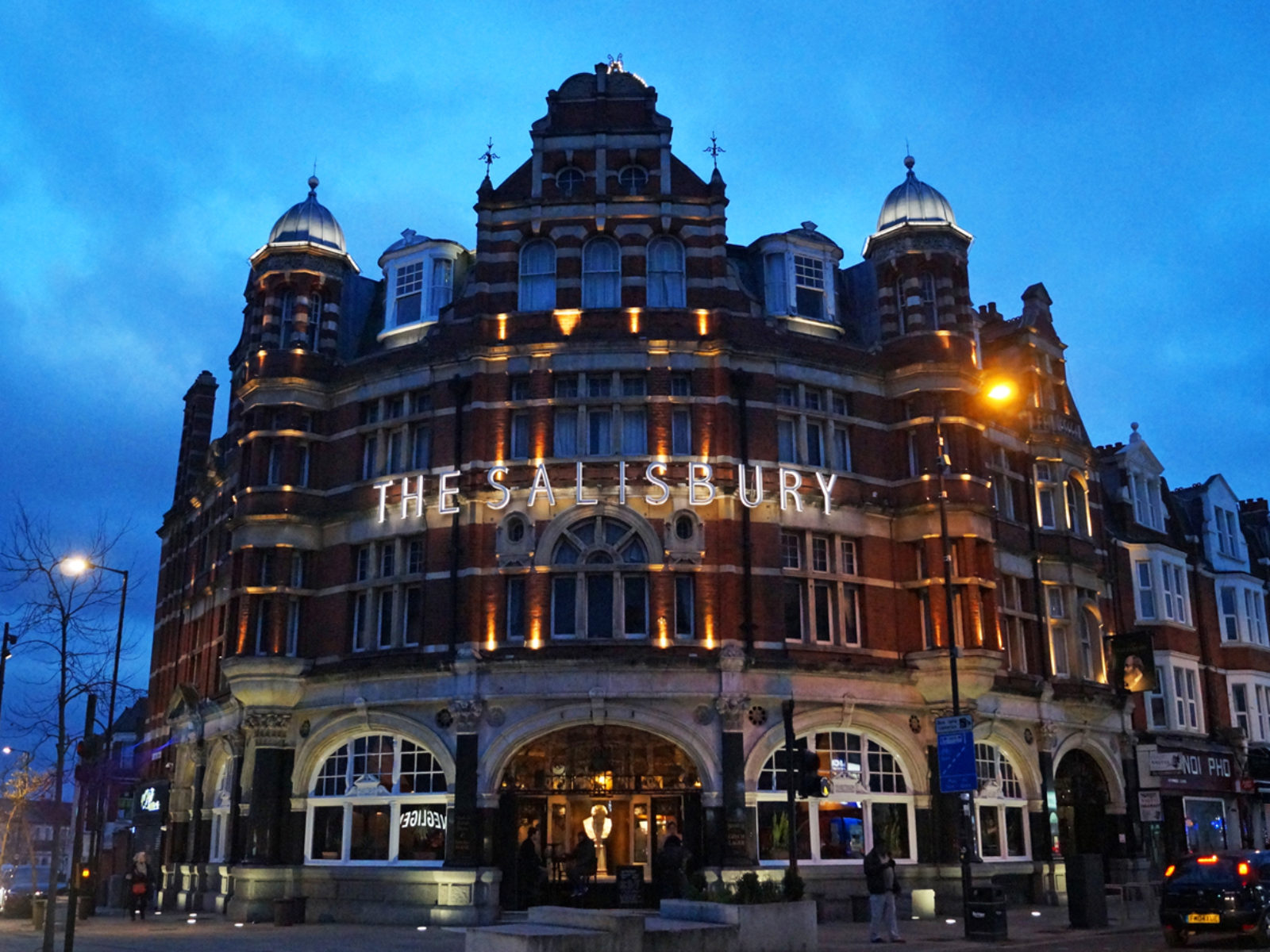 Gallery Photos - The Salisbury Hotel Pub - Harringay